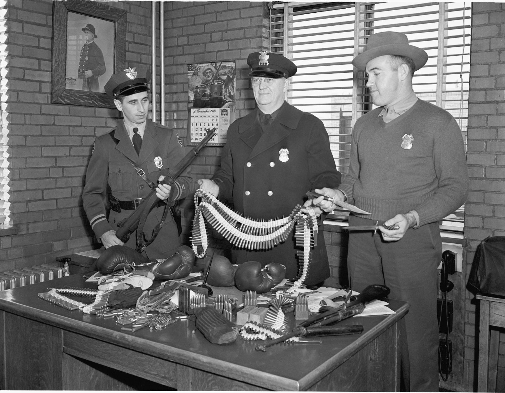 Officers find ammunition in car